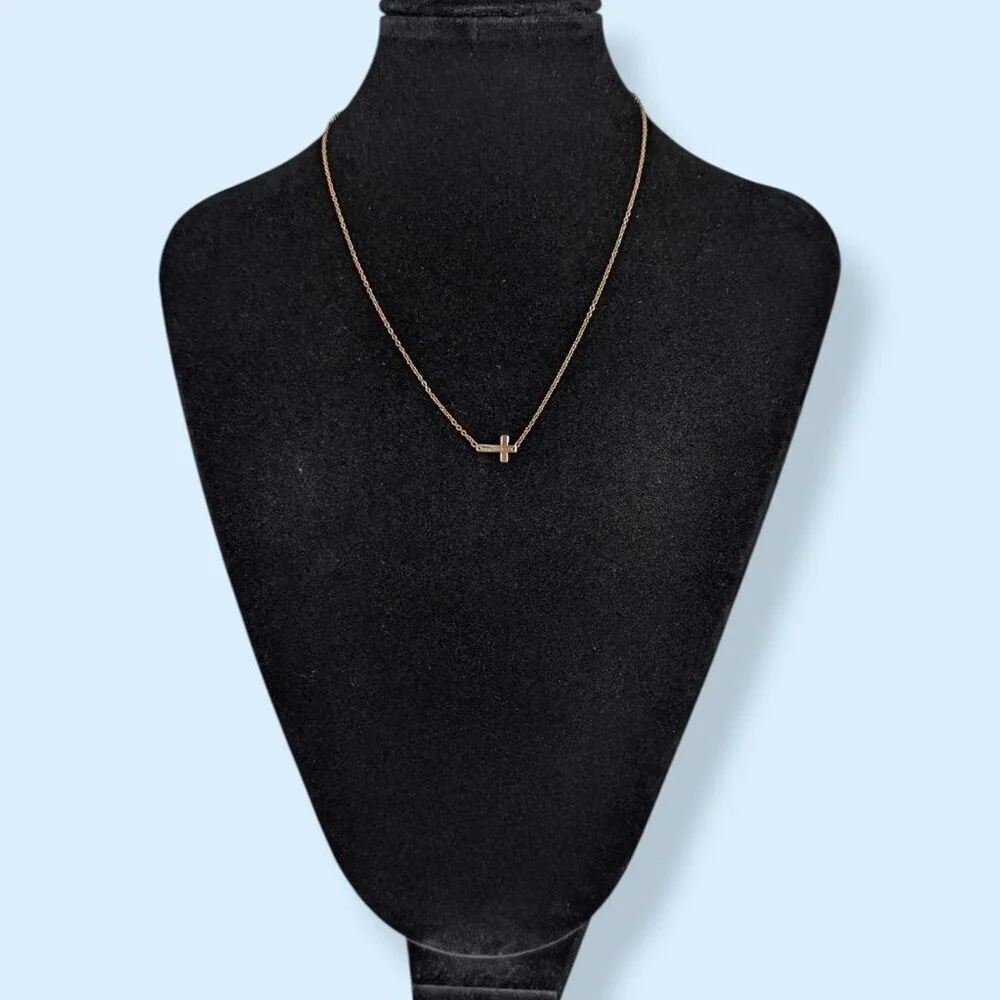 Marina de Buchi Dainty GP Crucifix Necklace - Picture 2 of 6